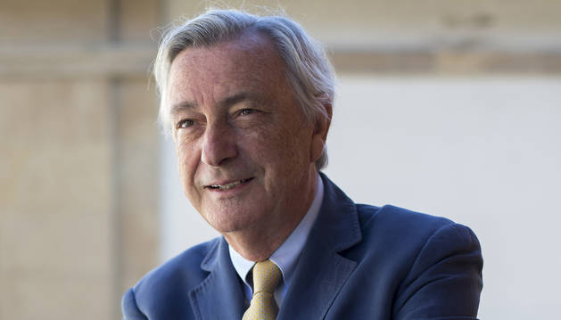 Jorge Dezcallar, el viernes, en la sede de la Confederación de Empresarios de Navarra.