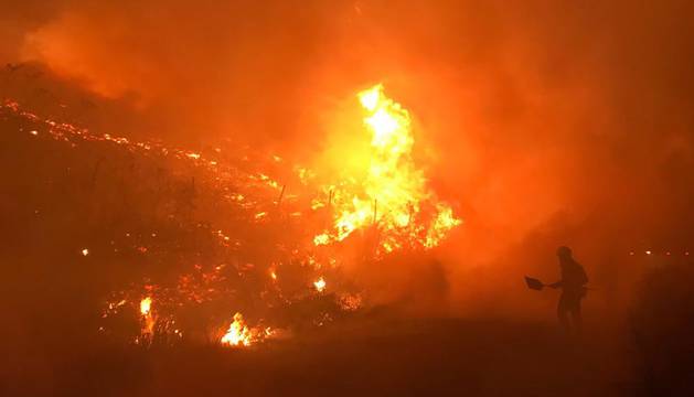 Arden 120 hectáreas en un incendio en la localidad pontevedresa de Mondariz
