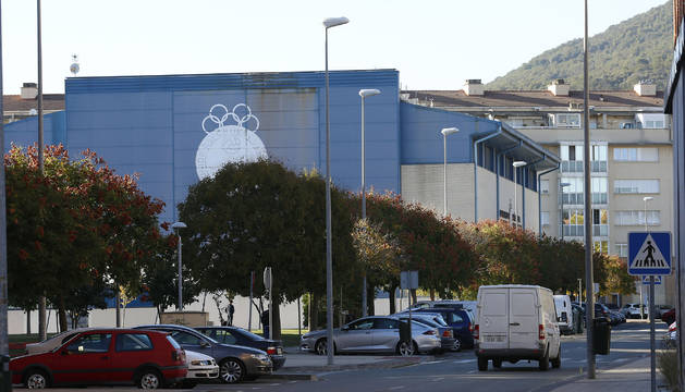 La calle Cruz de Barkarcio, ubicación de la Unión Deportiva Rochapea, es una de las avenidas donde los vecinos son reacios a la zona azul.