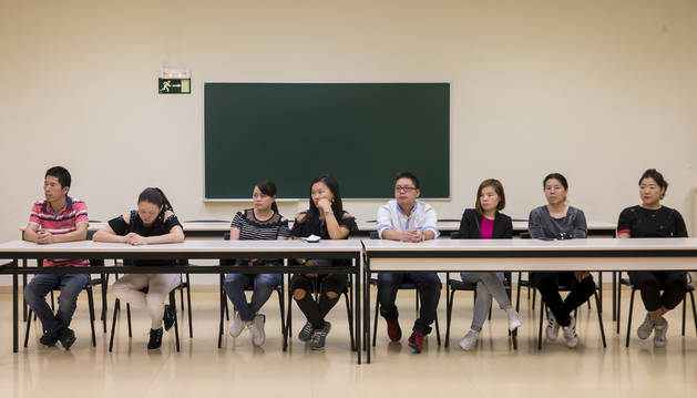 Alumnos chinos durante la presentación de los cursos del Instituto Confucio, en la UPNA.