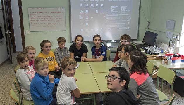 Alumnos de la escuela rural de Abárzuza, el pequeño centro que se sustituirá por un nuevo colegio para toda la zona.