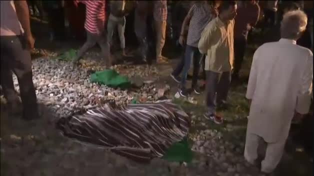 Decenas de muertos a causa de un accidente de tren en la India