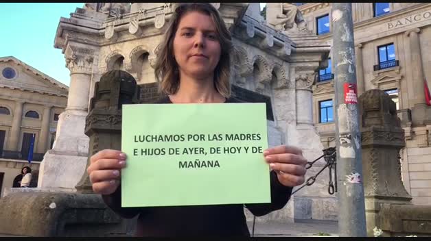 Las madres navarras reclaman la devolución del IRPF