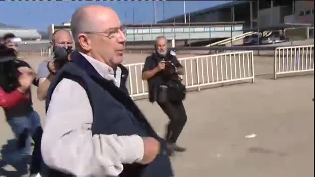 Rato entra en la cárcel y pide perdón "a la sociedad"