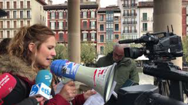 Lectura del manifiesto por el IRPF por maternidad