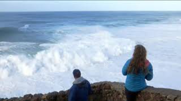 La ola gigante de Nazaré que hace las delicias de los surfistas