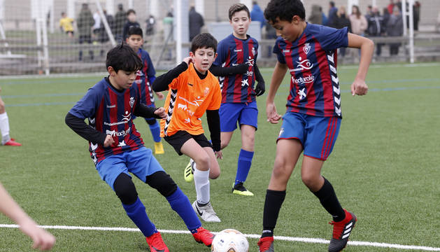 La actividad volverá este miércoles en el Interescolar con la disputa de veintiséis partidos entre el Torneo Femenino y el Mixto.