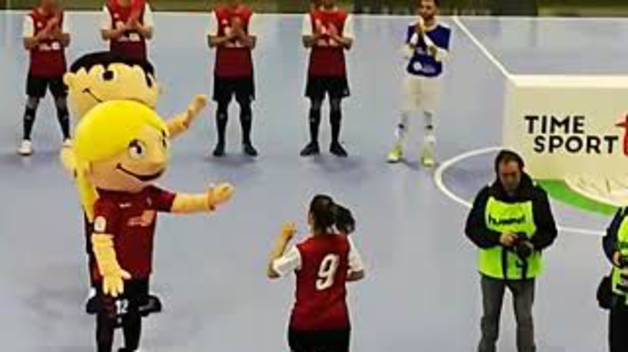 Partido benéfico amigos de Torres contra amigos de Usín