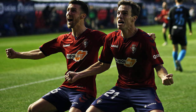 Oier e Iñigo Pérez celebran el gol marcado al Lugo esta temporada en los instantes finales. Ha sido una de las imágenes del año.