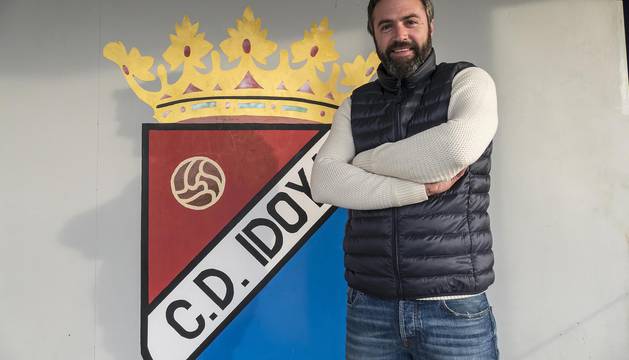 El delantero Eneko Viana ha vuelto a jugar con el Idoya después de que tomara la decisión de dejar el fútbol después de treinta años.