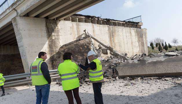 Derribado el puente de Tudela