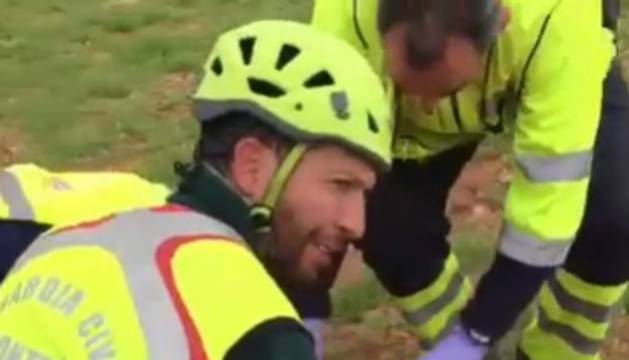 Rescate del montañero en el monte Yoar
