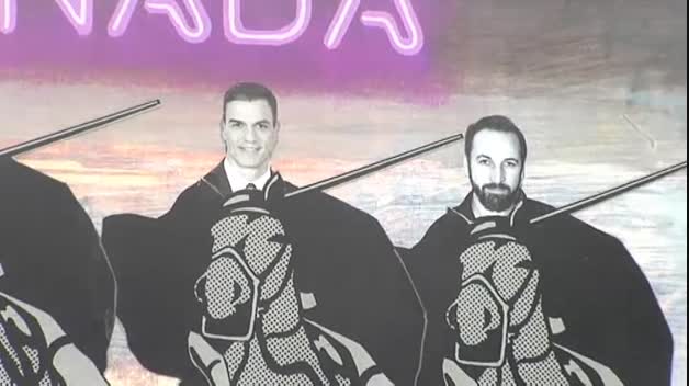 Polémico mural compara a los líderes políticos con 'la Manada'