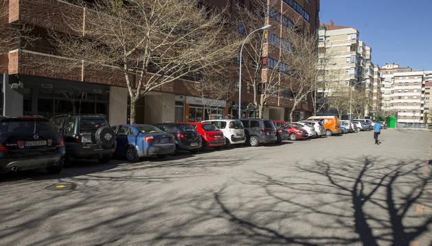 Policía Municipal de Pamplona acudió a las 5 de la mañana a un piso de la calle Iturrama donde 19 jóvenes estaban de fiesta el pasado 14 de febrero.