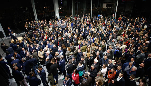 El corte de la cinta inaugural corrió a cargo de Manuel Terroba (director de Mini en Europa), Luis Miguel García (gerente de Lurauto), Guenther Seemann, presidente ejecutivo de BMW Group España y Portugal, y Jean-Philippe Parain, vicepresidente BMW en Europa.