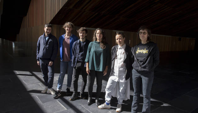 Desde la izquierda, Jorge Jácome, Francisco Rodríguez, Eduardo Williams, Malena Szlam, Beatrice Gibson y Deborah Stratman.