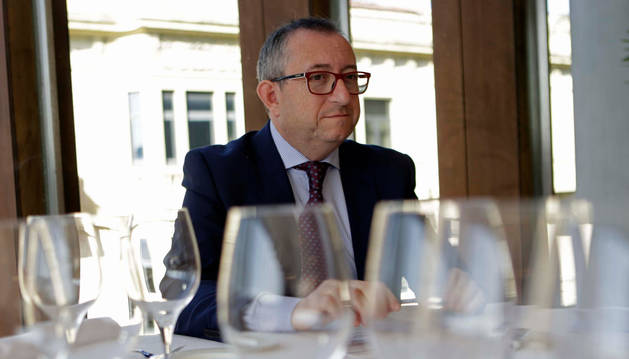 Jesús Berisa Berisa, presidente de Eventshotels, en el restaurante de Baluarte, durante la entrevista.