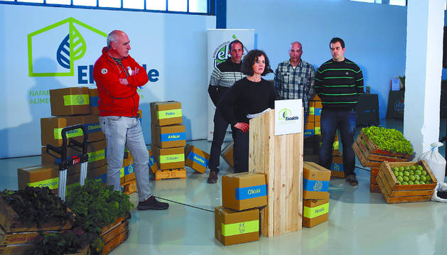 Momento de la inauguración del centro de acopio de productos ecológicos en Noáin.