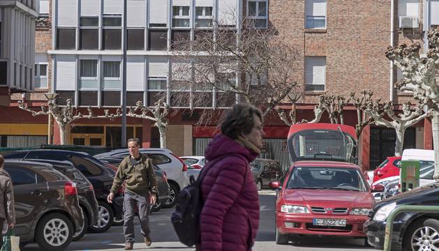 La plaza Sierra de Aralar, antes estacionamiento libre y ahora bajo el control de la regulación.