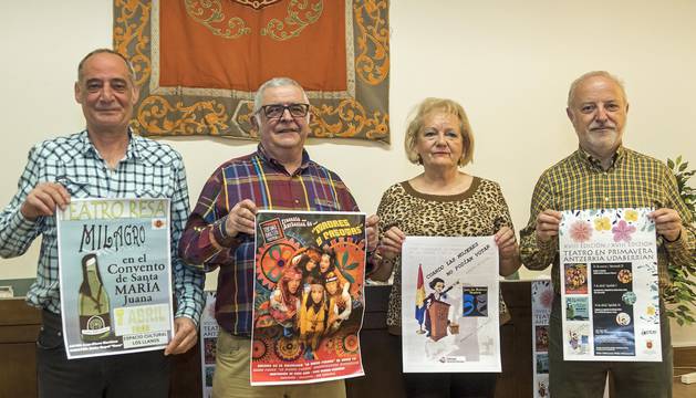 José Ramón Vicuña, Pedro Echávarri, Teresa Zubero y Jaime Malón, durante la presentación del ciclo.