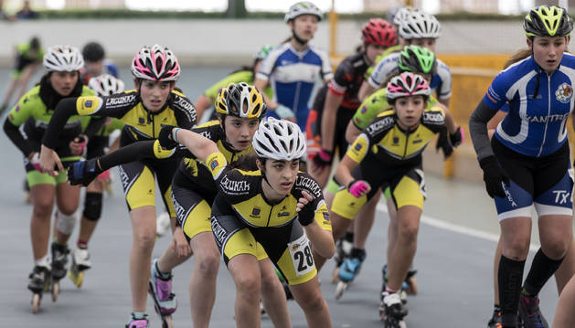 El patidrónomo de Lagunak, en Barañáin, acogió la séptima jornada de patinaje de velocidad de los Juegos Deportivos en la que participaron casi 200 deportistas.