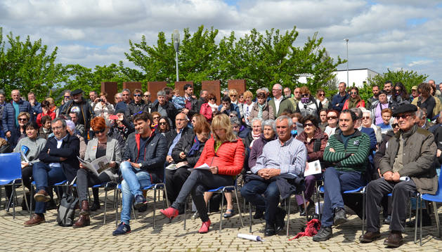 Más de 300 personas acudieron en Sartaguda al undécimo aniversario del Parque de la Memoria.