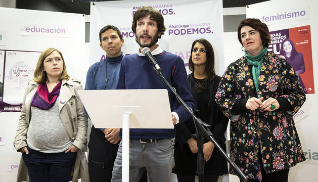 Mikel Buil durante el discurso tras conocer los resultados de las elecciones del 26M en Navarra.
