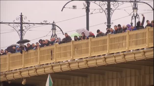Continúan las labores de búsqueda de los 21 turistas desaparecidos en el Danubio