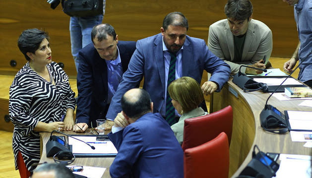 Hualde prepara una ronda para saber si ya hay candidato a presidir Navarra