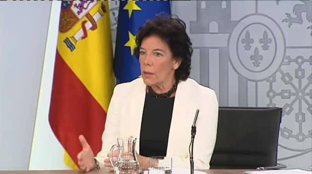 Celaá: "Es una pretensión inasumible sacrificar el interés general al interés de una persona"