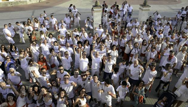 Vino con historia en el estreno de las fiestas de Liédena
