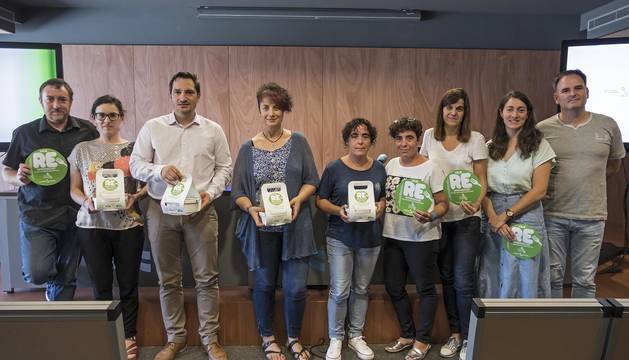 Foto de los responsables y técnicos de Teder y Mancomunidad de Montejurra, en la presentación de la campaña.