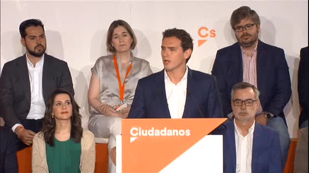 Rivera justifica las nuevas incorporaciones a Cs como el refuerzo necesario para "desmontar el plan Sánchez"
