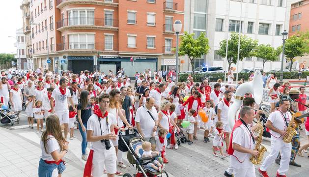 Numerosos niños y padres acudieron a la Dorotea Infantil que promueve la peña Ciudad Deportiva.