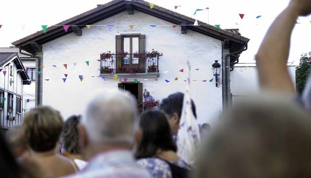Cuarenta años de tradición reconocida en el cohete de fiestas de Zubiri
