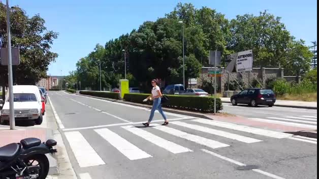 Atropello en la Avenida de Navarra con dos heridas