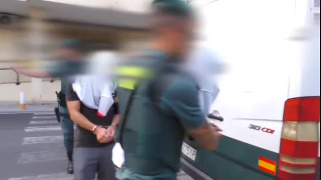 Prisión para tres de los cinco detenidos por una presunta agresión sexual grupal a una mujer en Benidorm