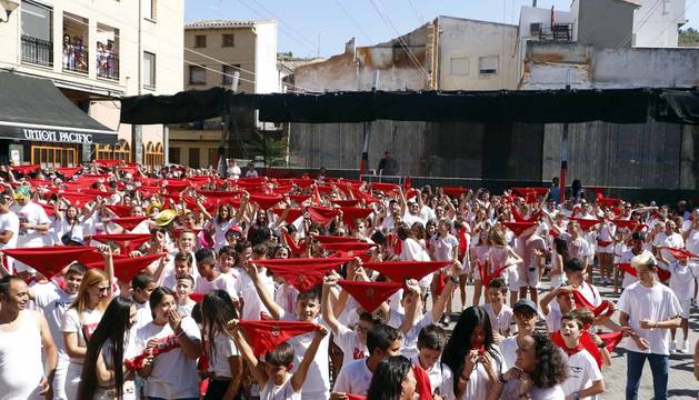 Fotos del cohete de fiestas de Valtierra 2019