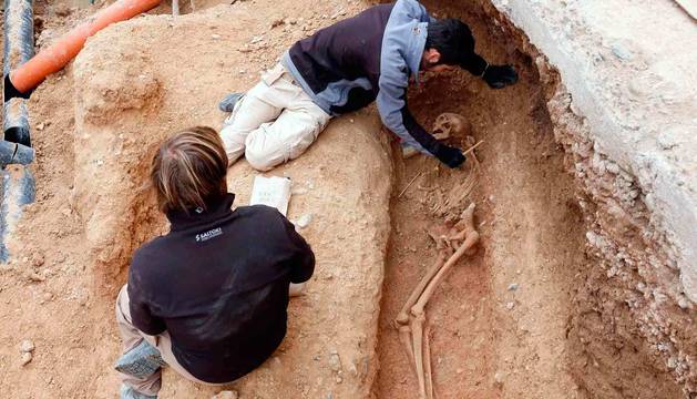 Imagen de una de las dos nuevas tumbas halladas en la necrópolis musulmana de Ribaforada.
