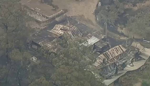 El hombre que sobrevivió dentro de un horno al incendio de su casa en Australia