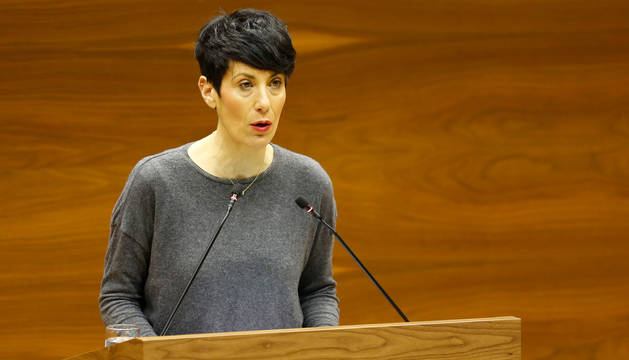 foto de La consejera de Economía y Hacienda del Gobierno de Navarra, Elma Saiz, en un pleno anterior