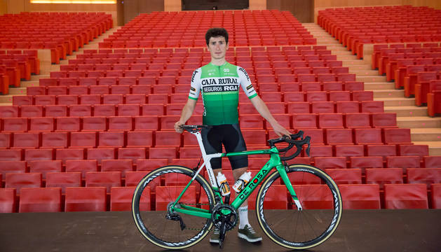 Foto de Julen Amézqueta, en la sala grande del Baluarte durante la presentación del equipo Caja Rural-RGA hace unas semanas.