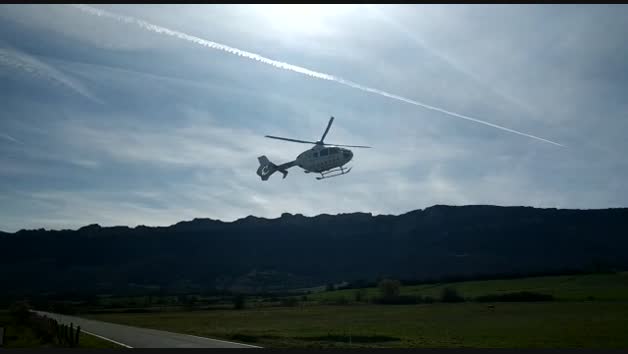 Vídeo de la evacuación de la víctima de un accidente de montaña en Unanu