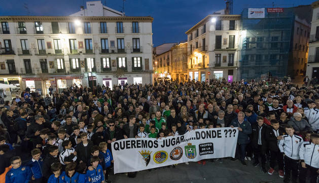 Foto de la concentración en Tudela del 24 de febrero pidiendo