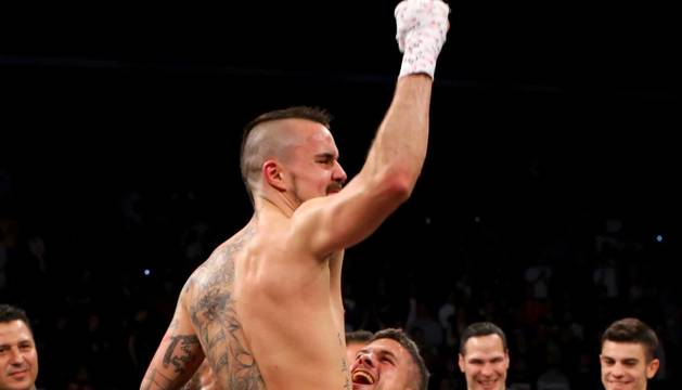 Fotos de la velada de boxeo en el Navarra Arena