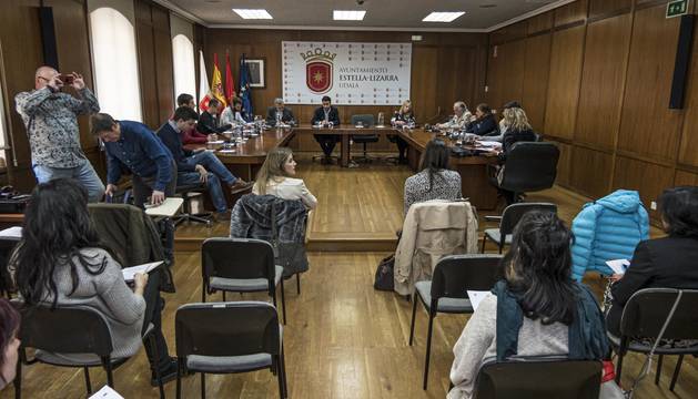 Imagen del pleno ordinario de marzo celebrado el pasado día 12 ya con la distancia de seguridad.