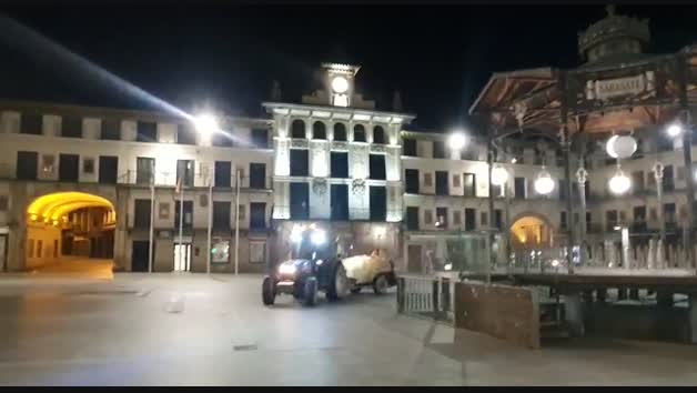 Vídeo | Labores de fumigación en Tudela ante el coronavirus