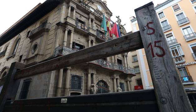El Ayuntamiento de Pamplona sigue trabajando en las contrataciones para las fiestas de San Fermín.