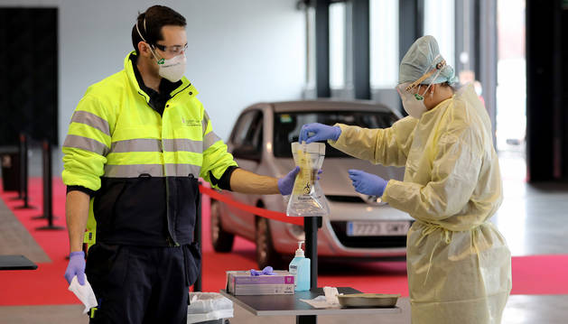 foto de Pruebas de tes rápido a los funcionarios esenciales del Gobierno de Navarra en Refena