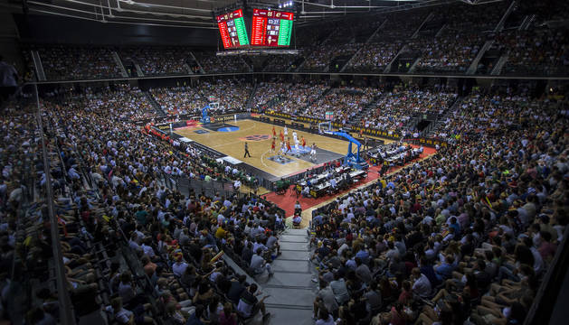 El aspecto de las gradas del Navarra Arena en el partido que enfrentó a España contra Lituania, el pasado mes de agosto.